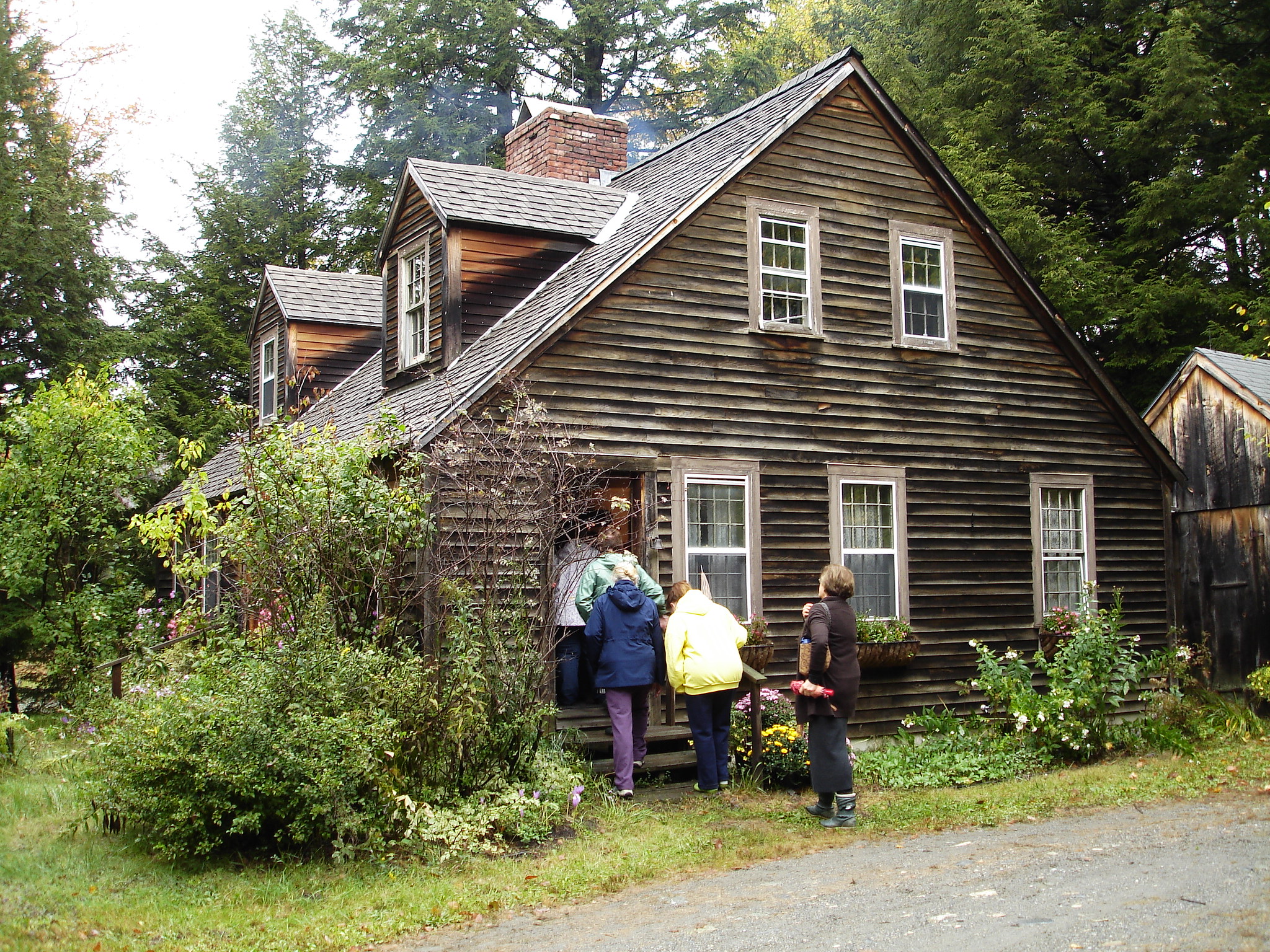 Touring Corgi Cottage Alaskan In New England